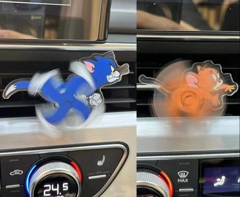 Tom & Jerry – Ozdoba na kratkę nawiewu do auta | Dekoracja samochodowa